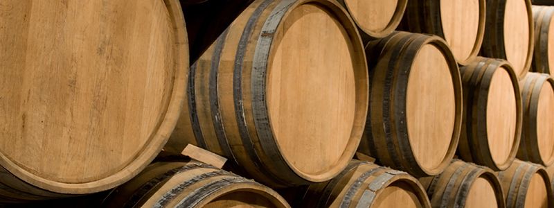 Vintunnor vid portvinstillverkning.